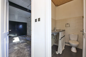 Photo 10- click for photo gallery